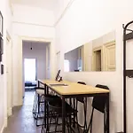 R61 Rakoczi Apartament